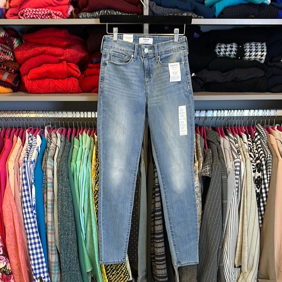 Denizen by Levi’s light blue mid rise skinny 4 pocket jeans size 2 NWT - Picture 1 of 3